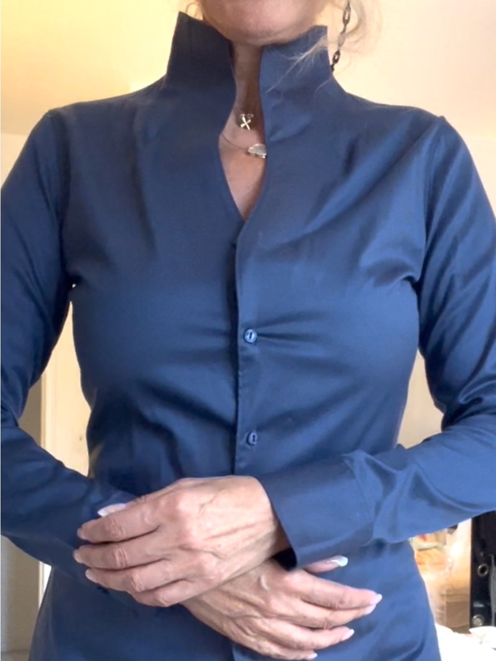 Naracamicie Women's Navy Button-Front Dress Shirt